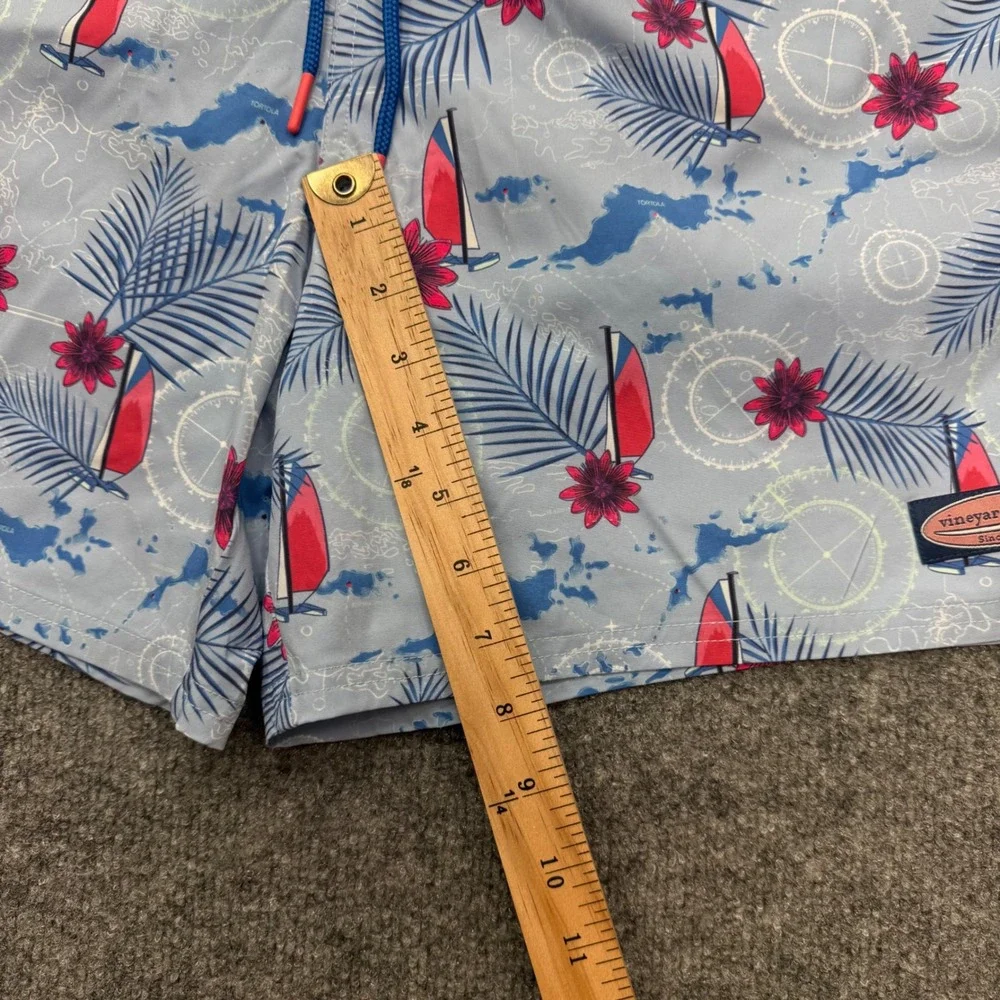 Vineyard Vines Mens L Blue Nautical Sailboat Floral Chappy Swim Trunks Shorts
